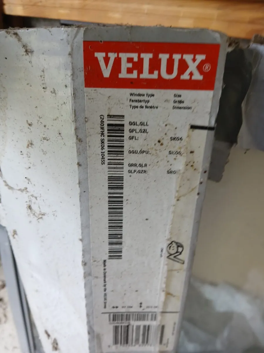 Large Velux 1180x1140 double glaze window - Image 3