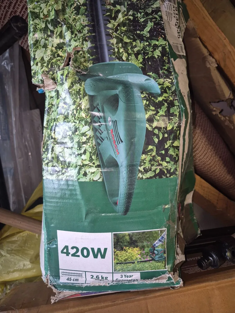 Hedge cutter - Image 1