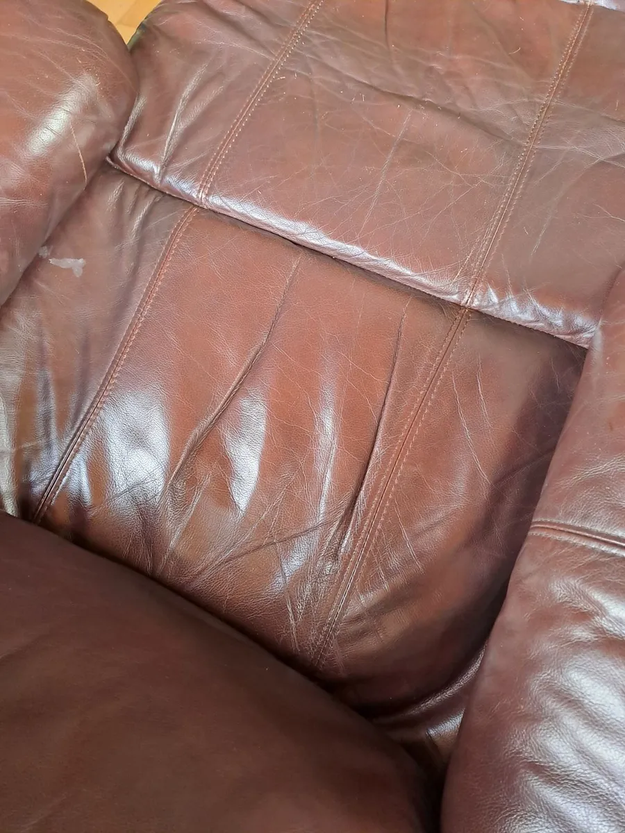 Armchair - Image 2