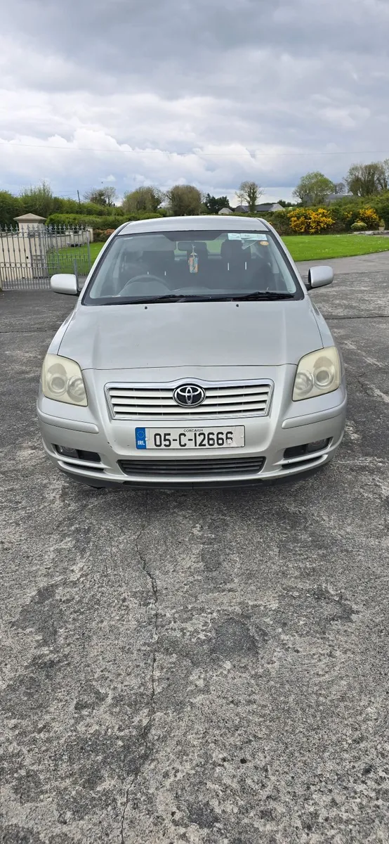 TOYOTA AVINSIS - Image 1