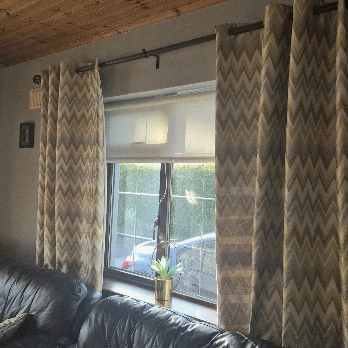 Curtains x 2 pairs - Image 2
