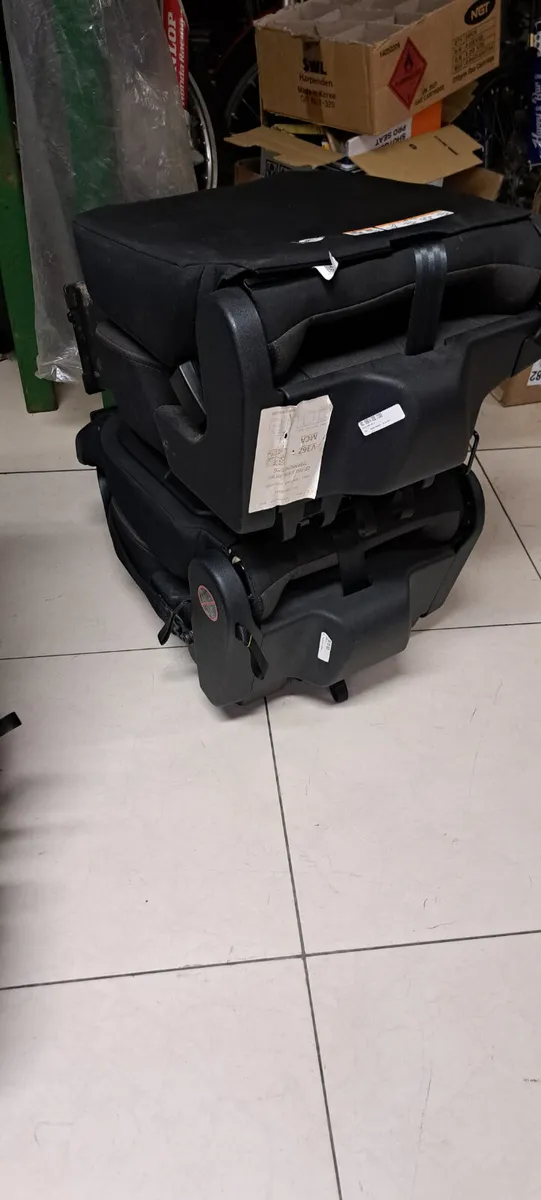 Crew cab seats - Image 4