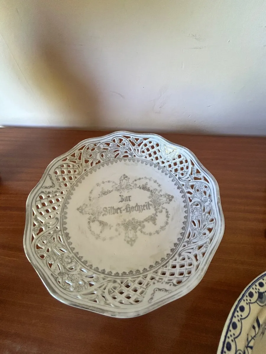 Vintage ceramics - sweet dish and serving bowls - Image 4