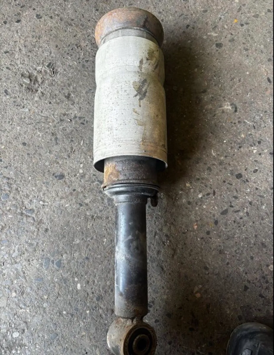 Discovery 3 Front Air suspension air strut - Image 3