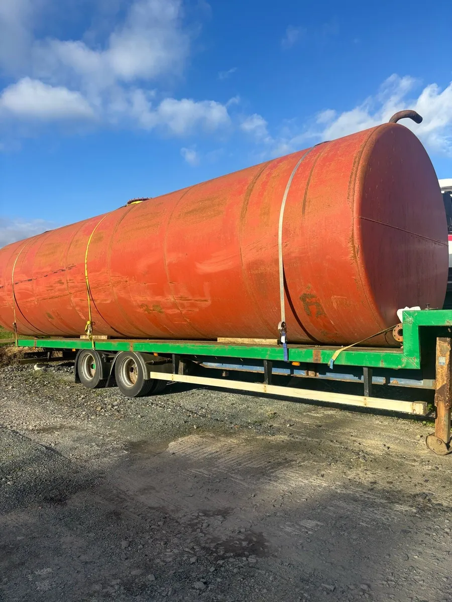 Large Fuel storage tank - Image 3