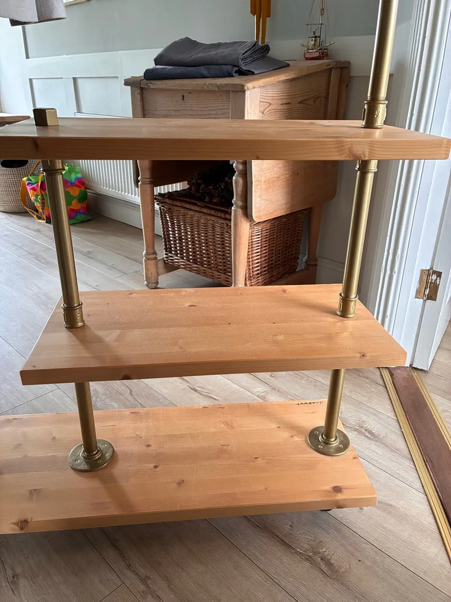 Mobile Clothes Hanger - Image 1
