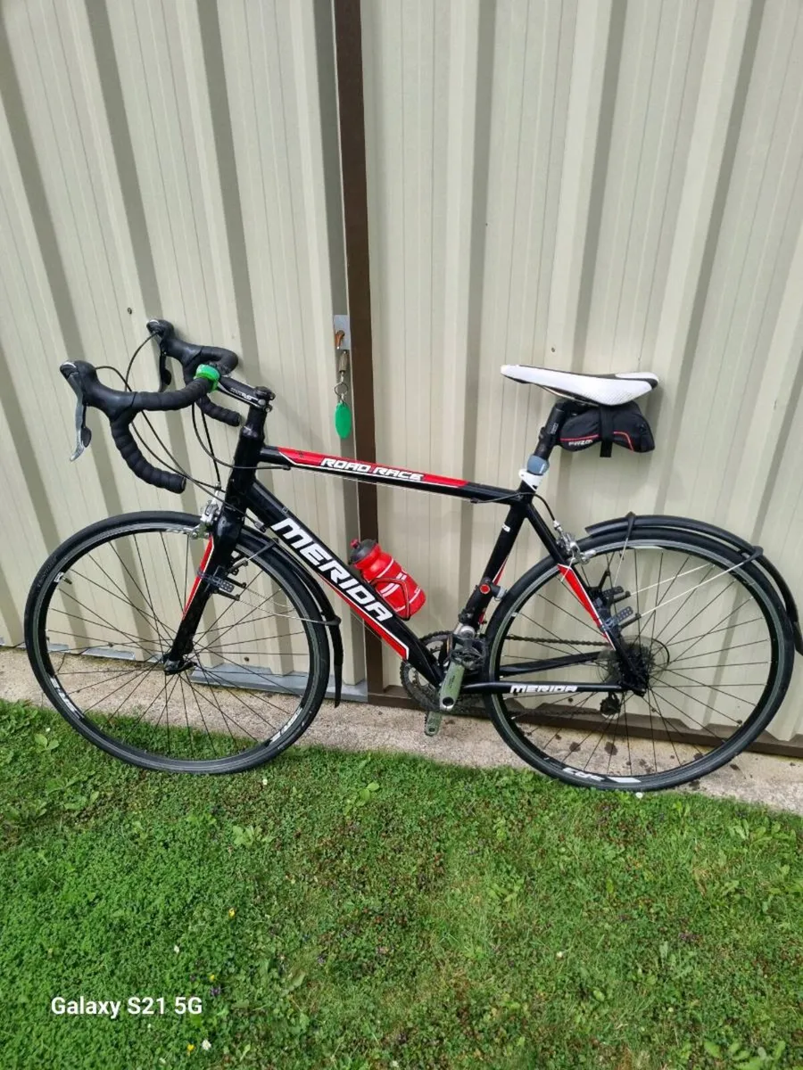 Bike and training frame - Image 2