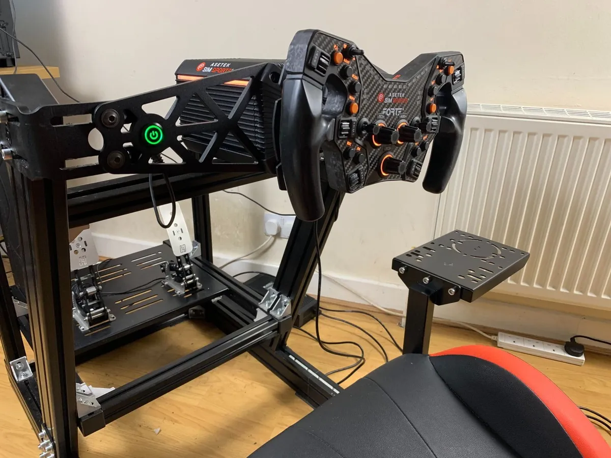 Asetek + Heusinkveld High End Sim Racing Rig - Image 2