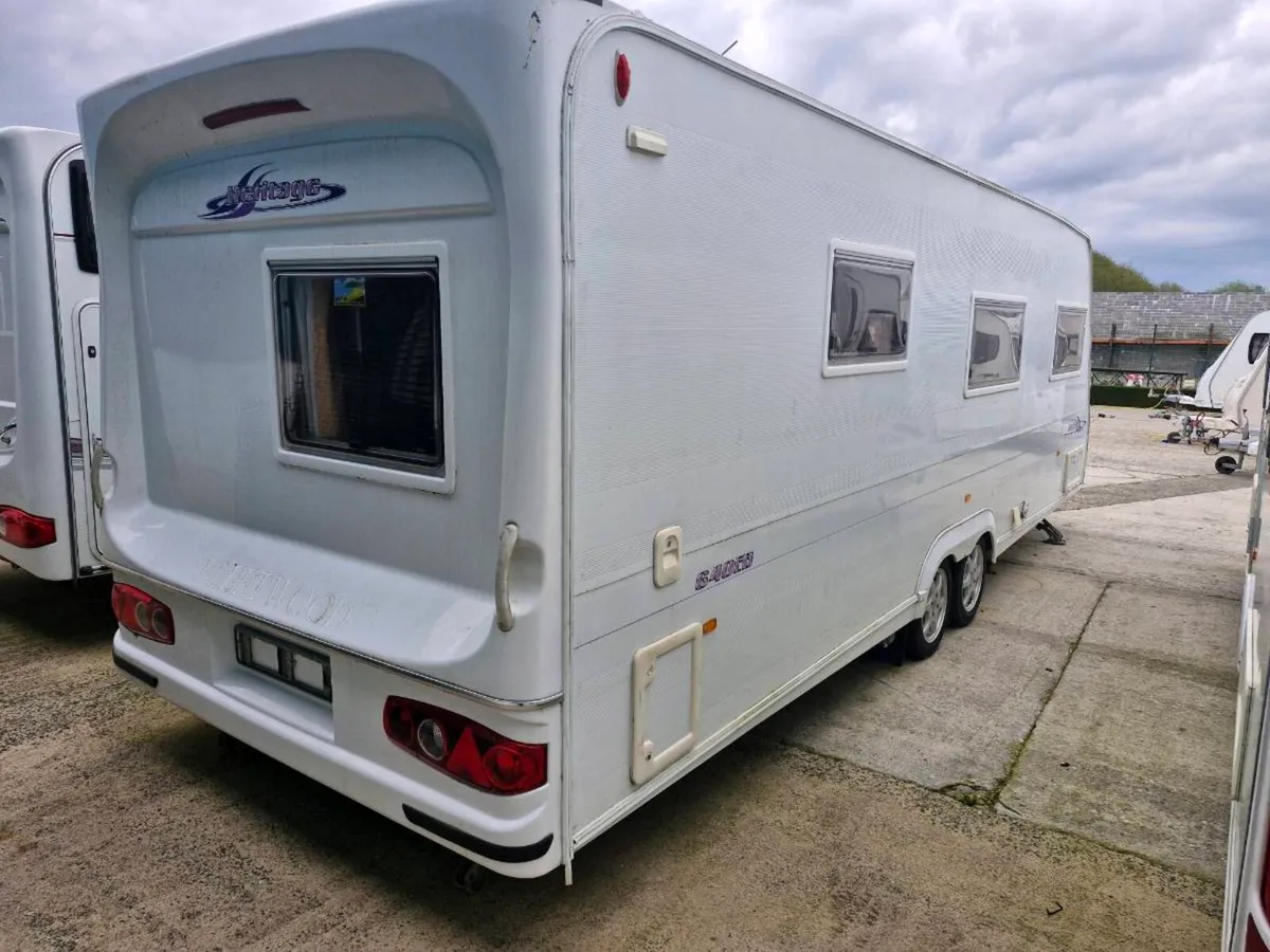 Fleetwood heritage 4 berth family caravan - Image 3