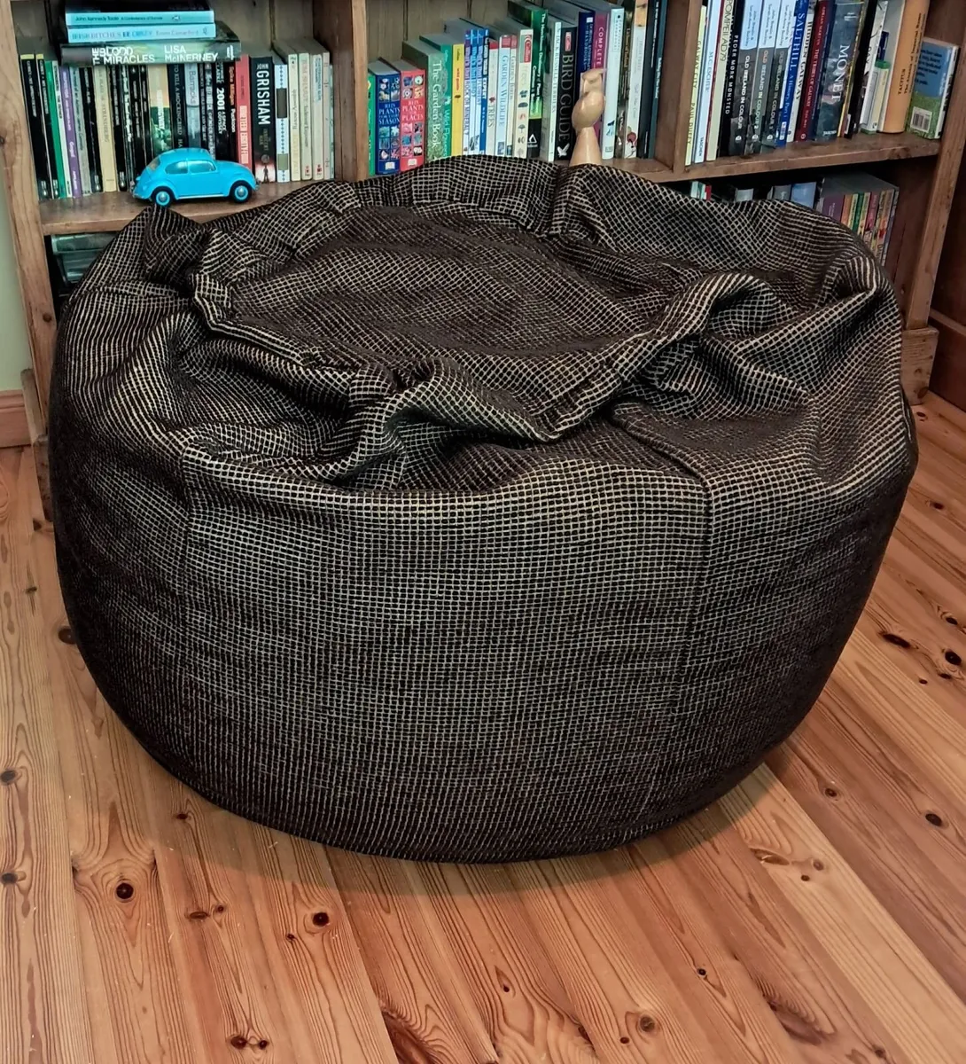 Large Filled Beanbag - great condition - Image 1