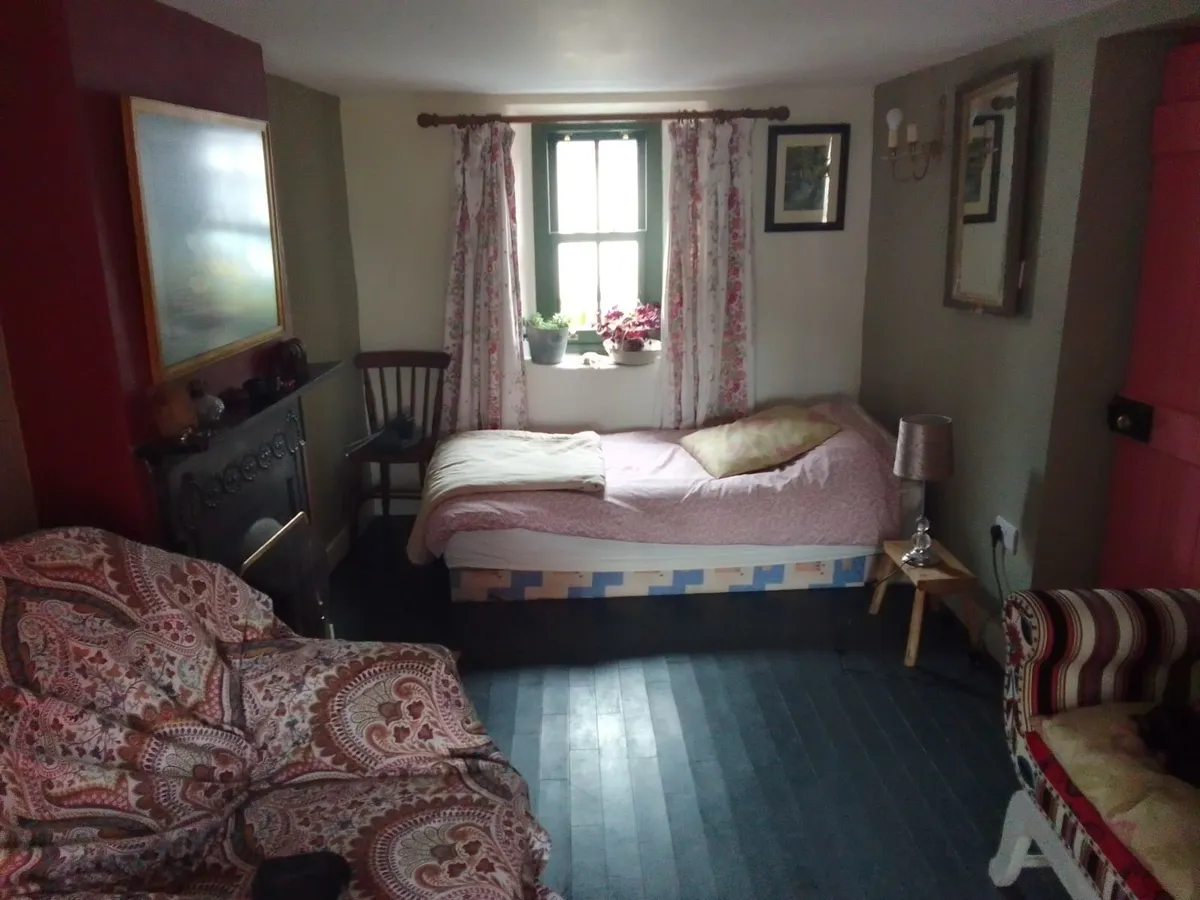 Guest accommodation for Solo traveller - Image 4