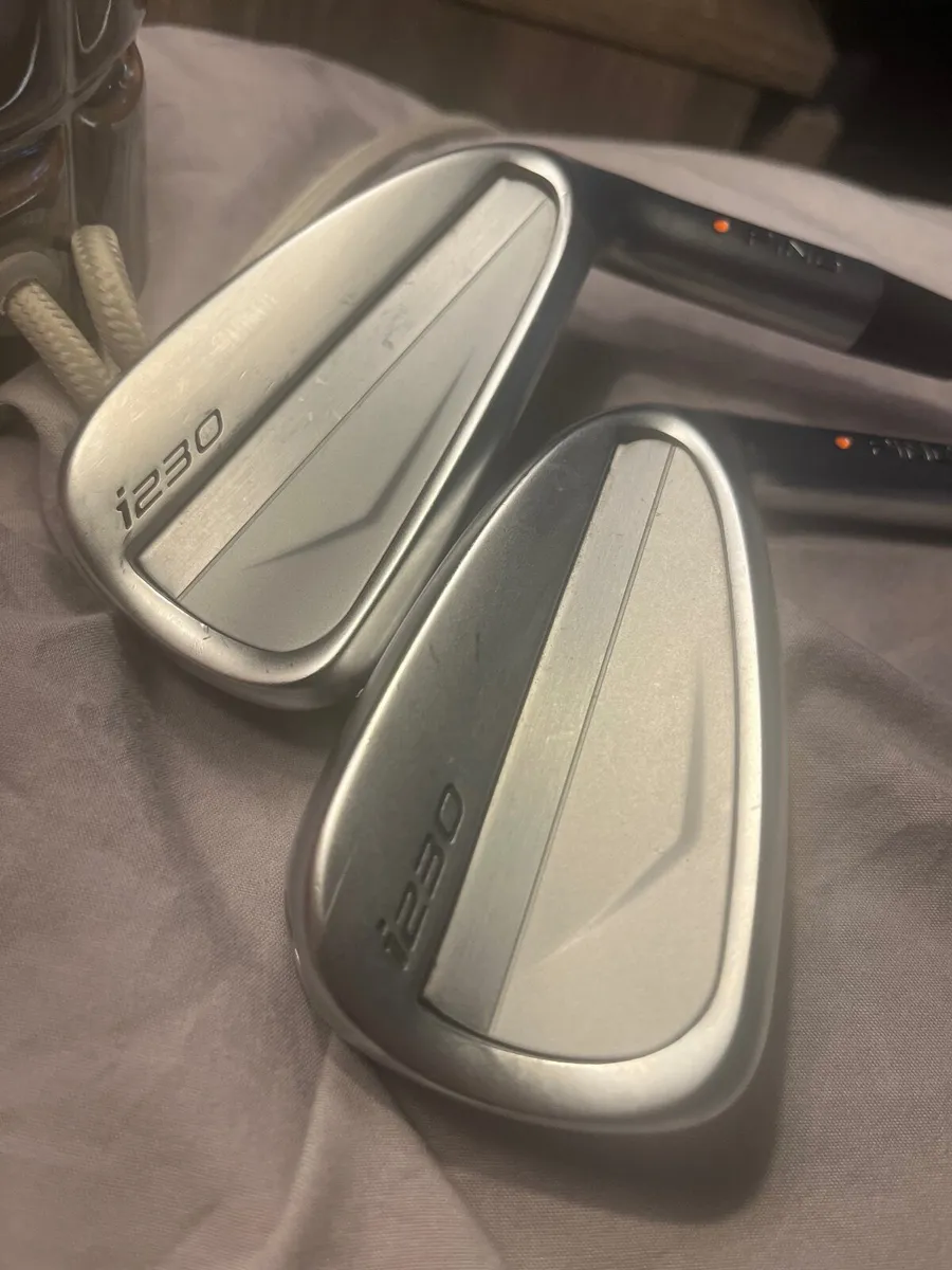 Ping i230 4-PW Stiff - Image 1