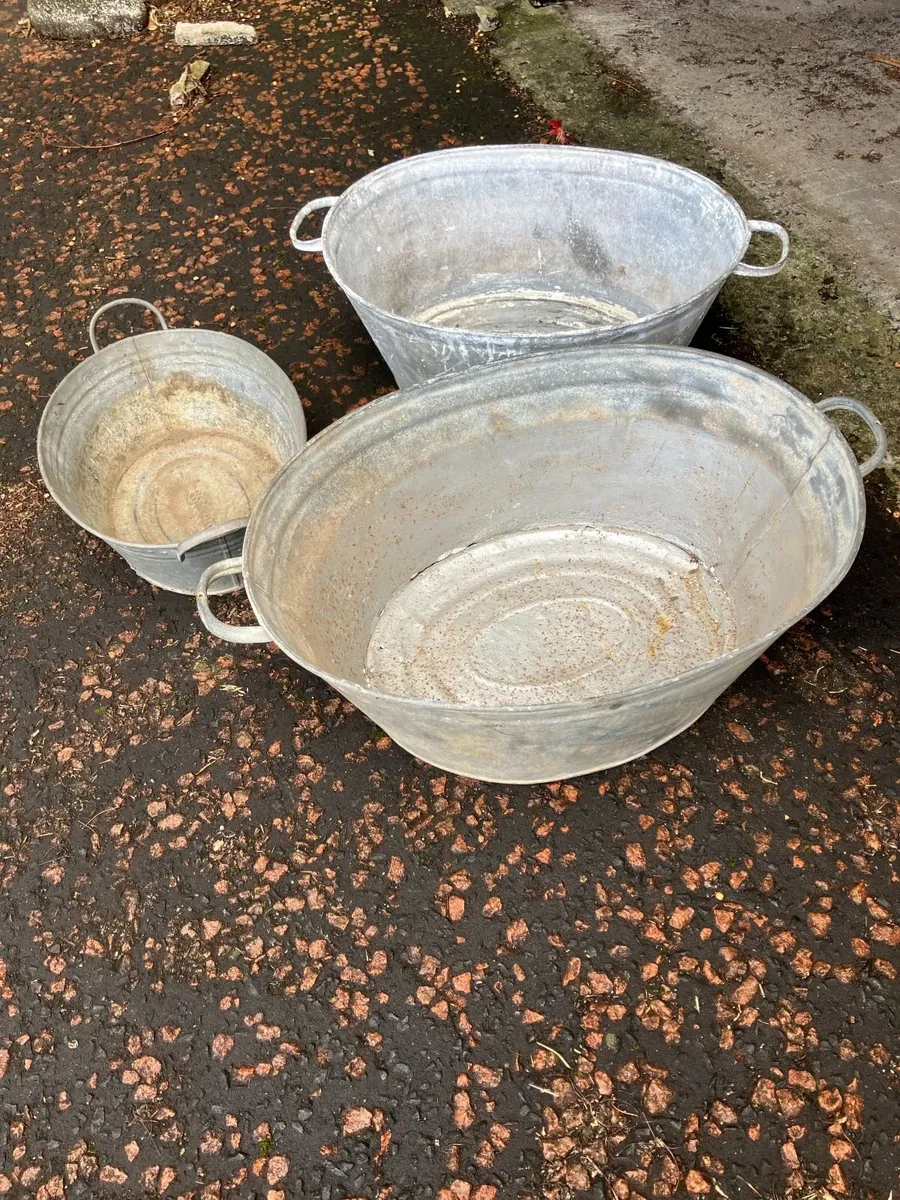 Antique galvanised baths - Image 2