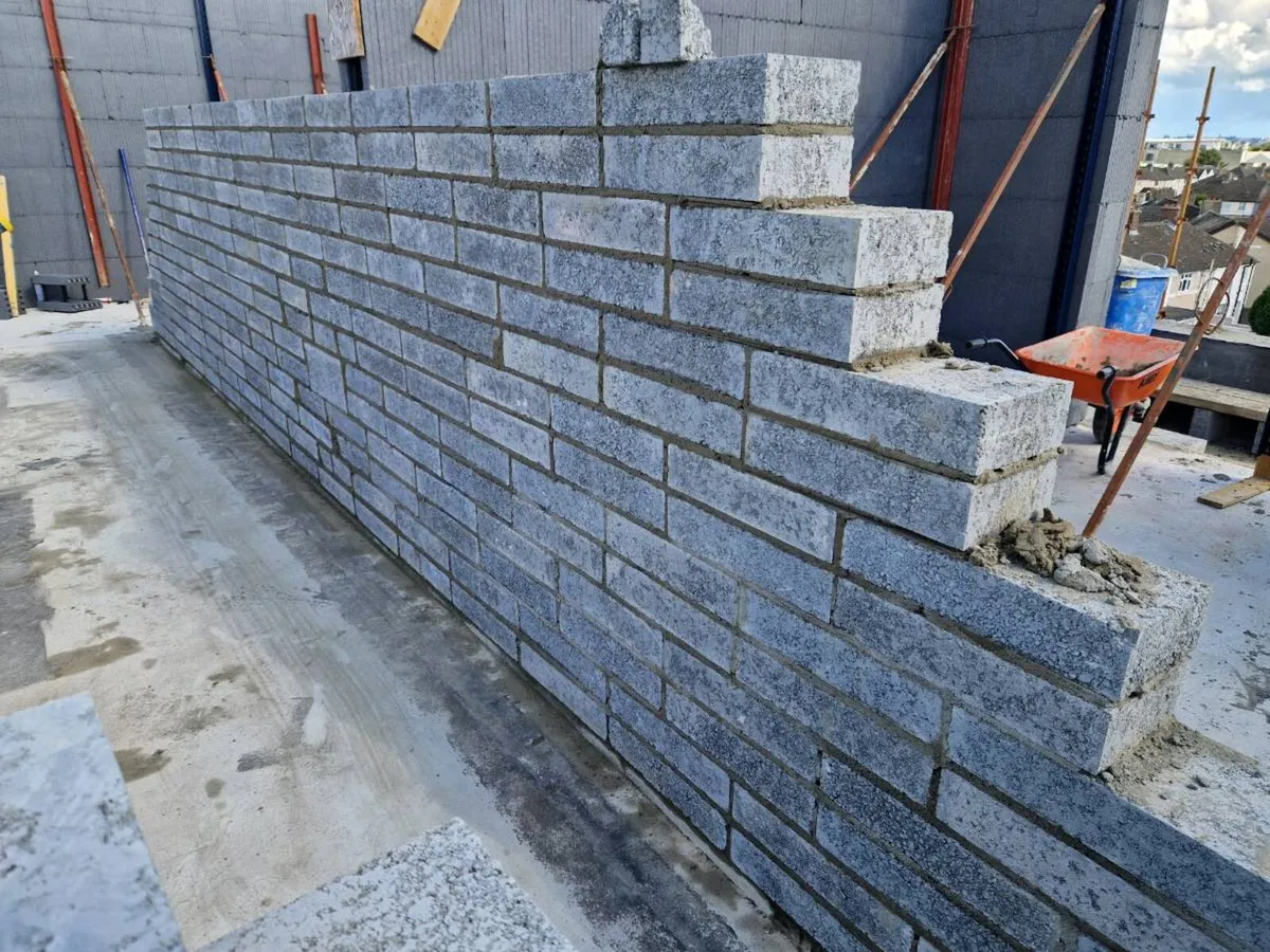 Bricklaying crew available - Image 3