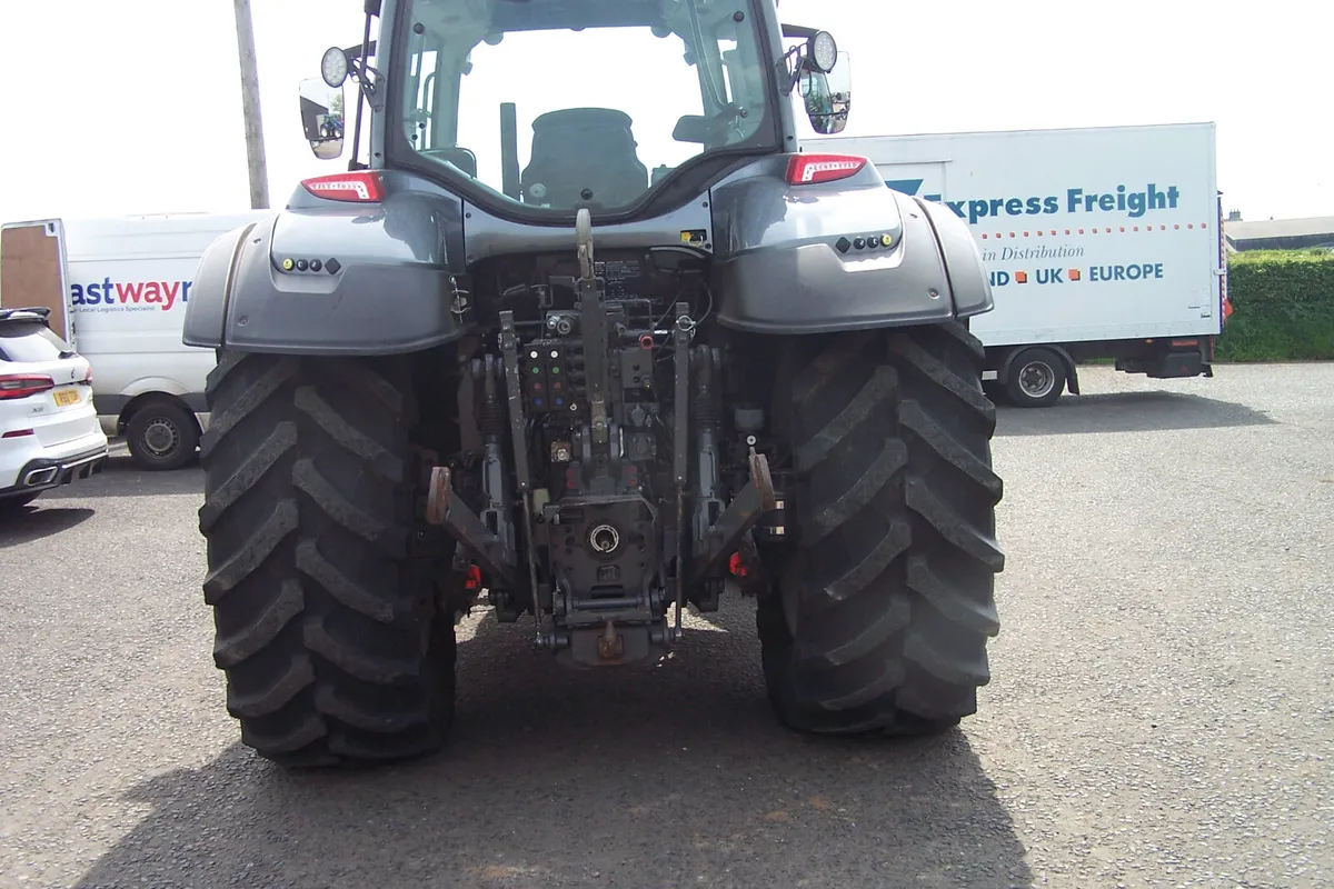2019 Valtra T174A - Image 4