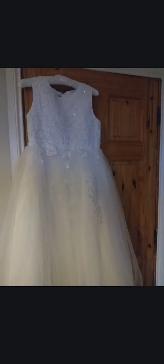 Communion dress - Image 3