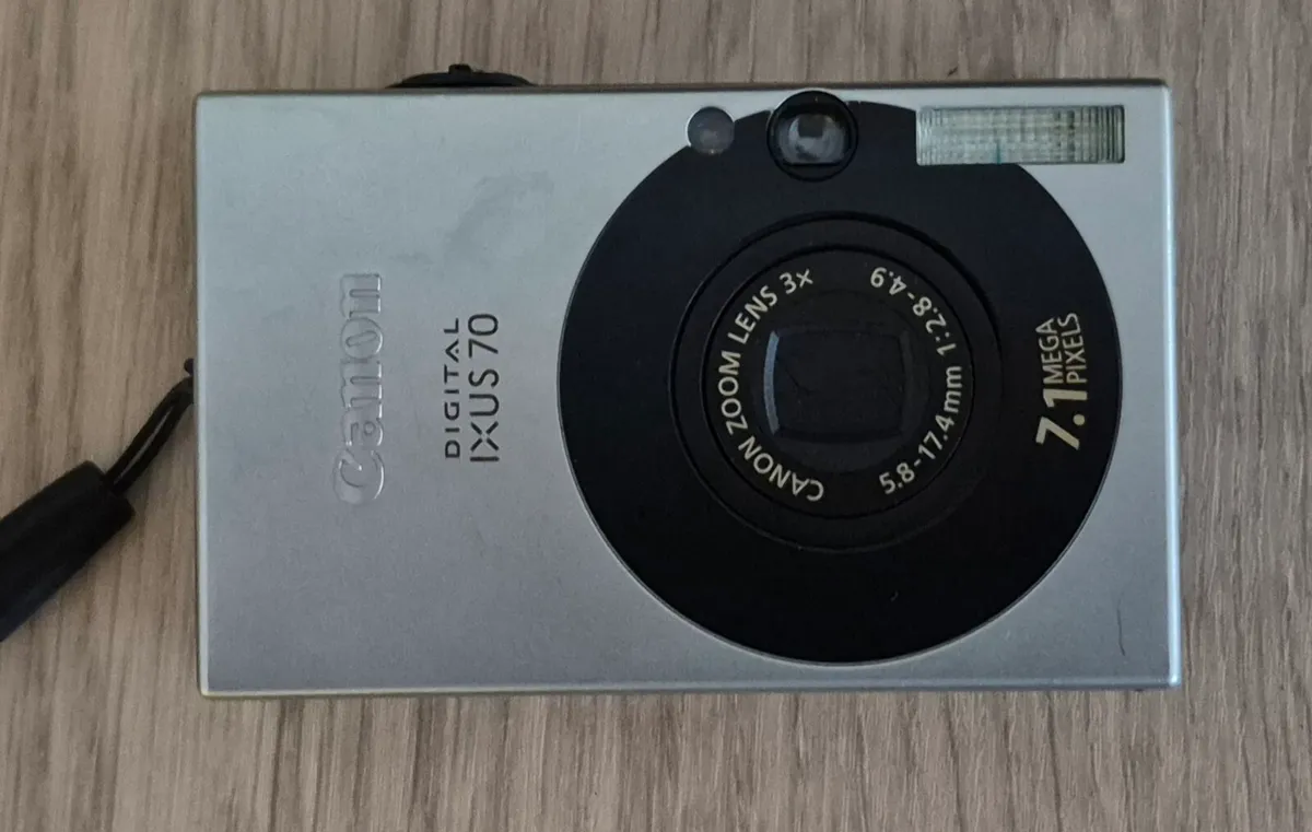 Canon IXUS 70 Digital Camera - Image 2