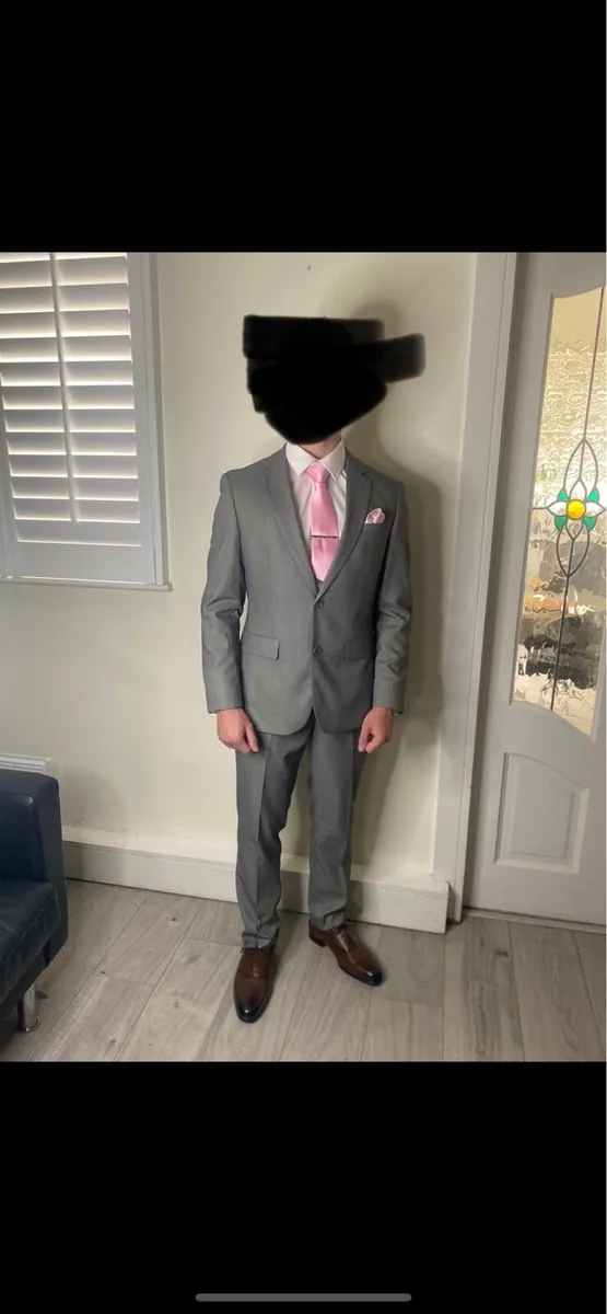 Grey Debs suit - Image 1
