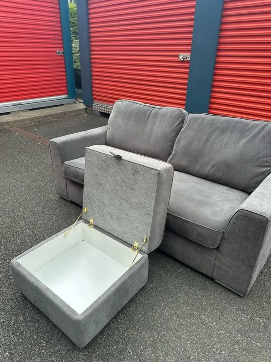 3 Seater sofa + Footstool - Image 2