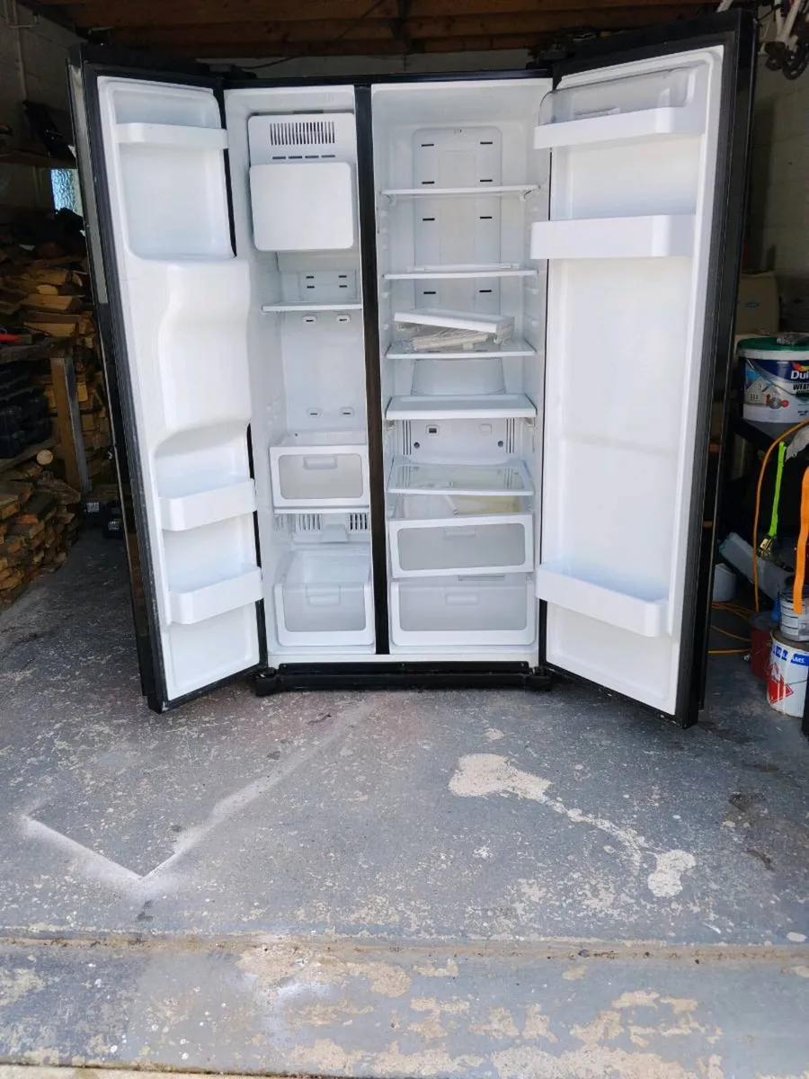 Fridge freezer - Image 1