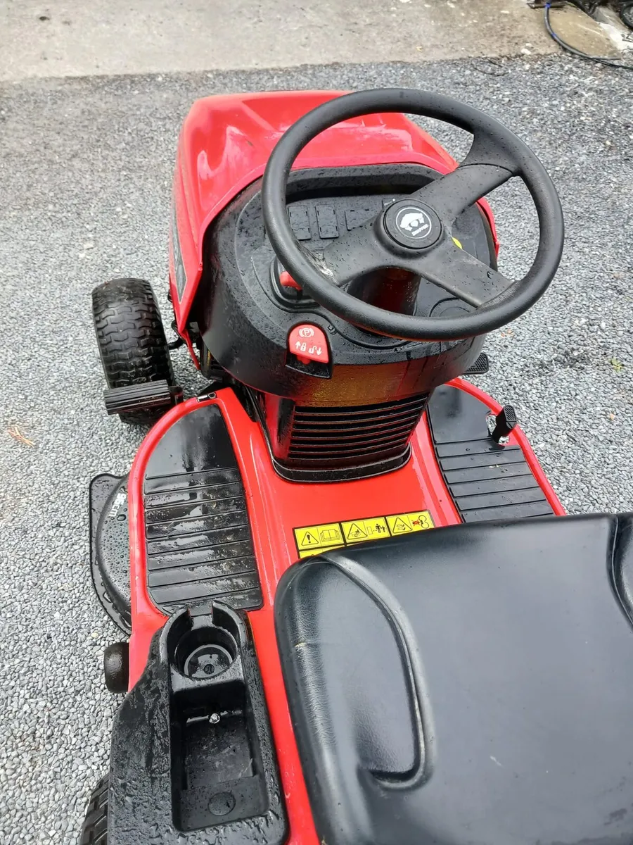 Snapper ride-on lawnmower - Image 4