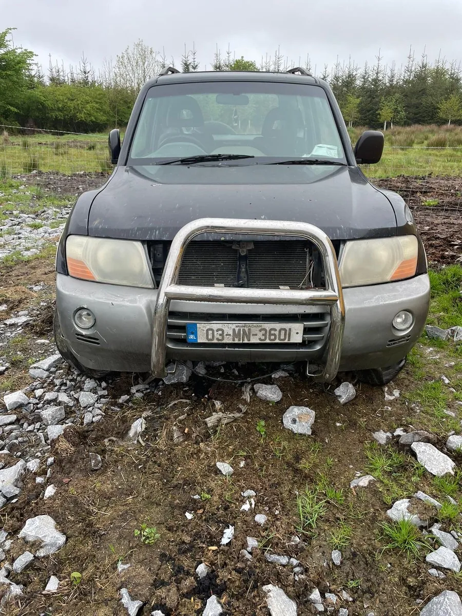 2003 Mitsubishi Shogun - Image 1