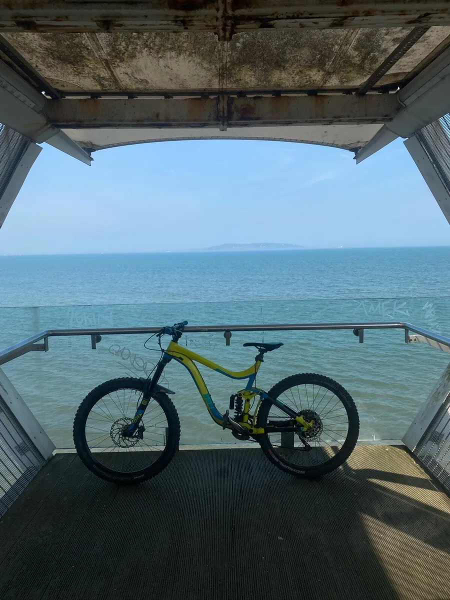 Giant reign full suspension - Image 1