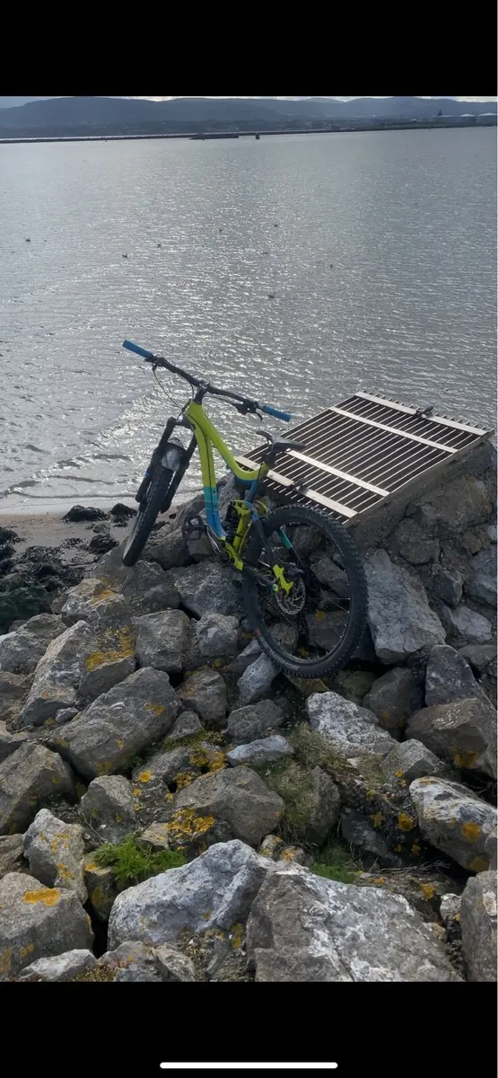Giant reign full suspension - Image 2