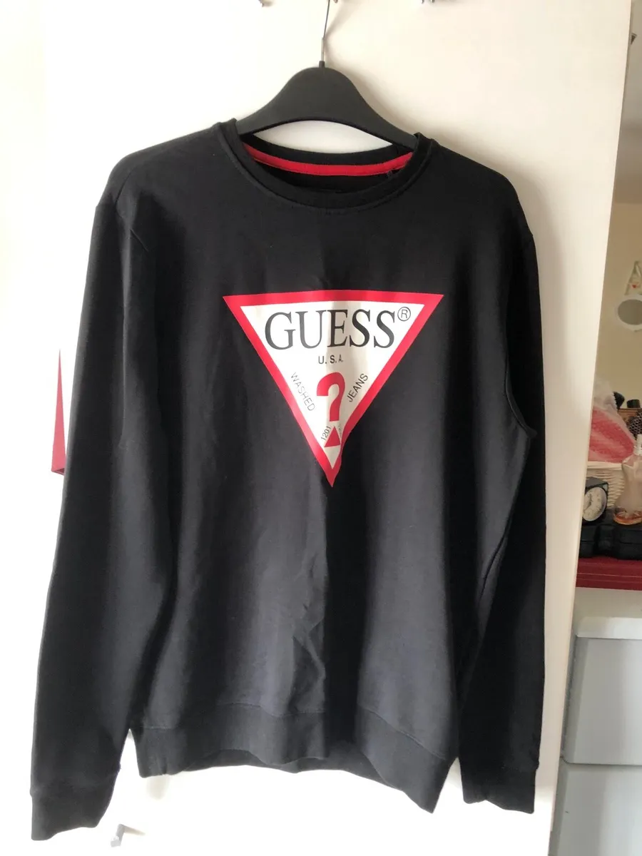 Mens Guess sweater size M €30 - Image 1