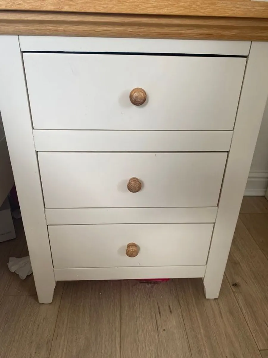 Bedroom Set - Image 4