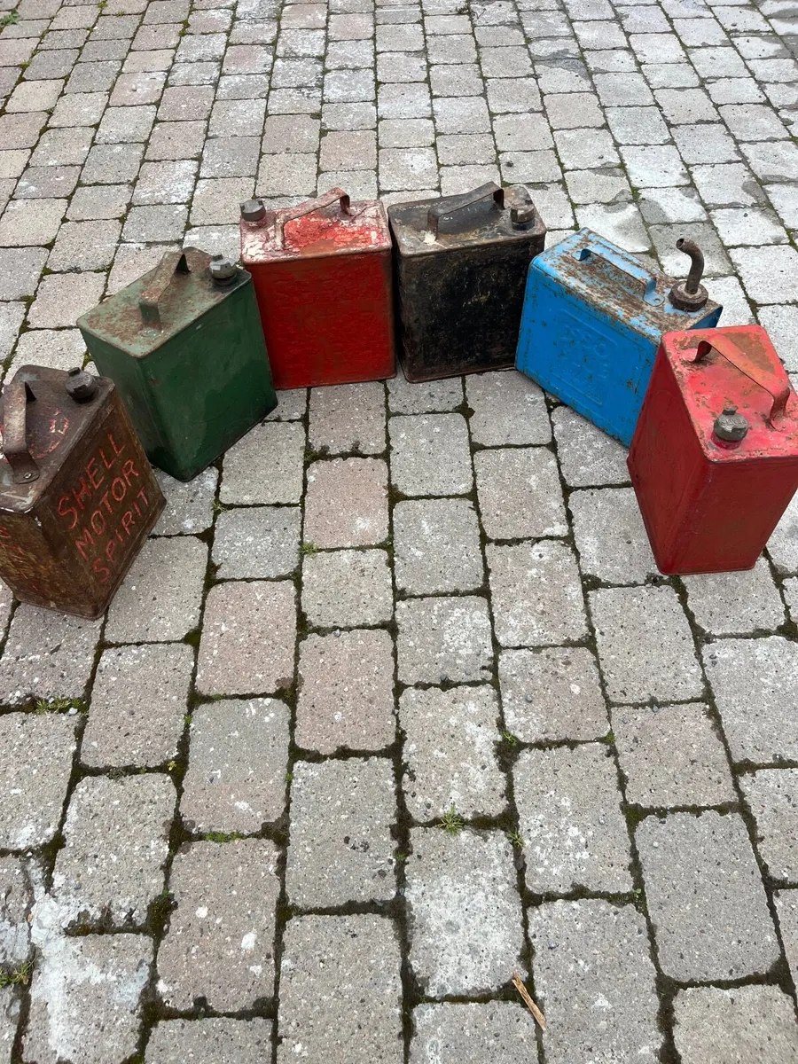 Vintage oil Tins. 6 - Image 4