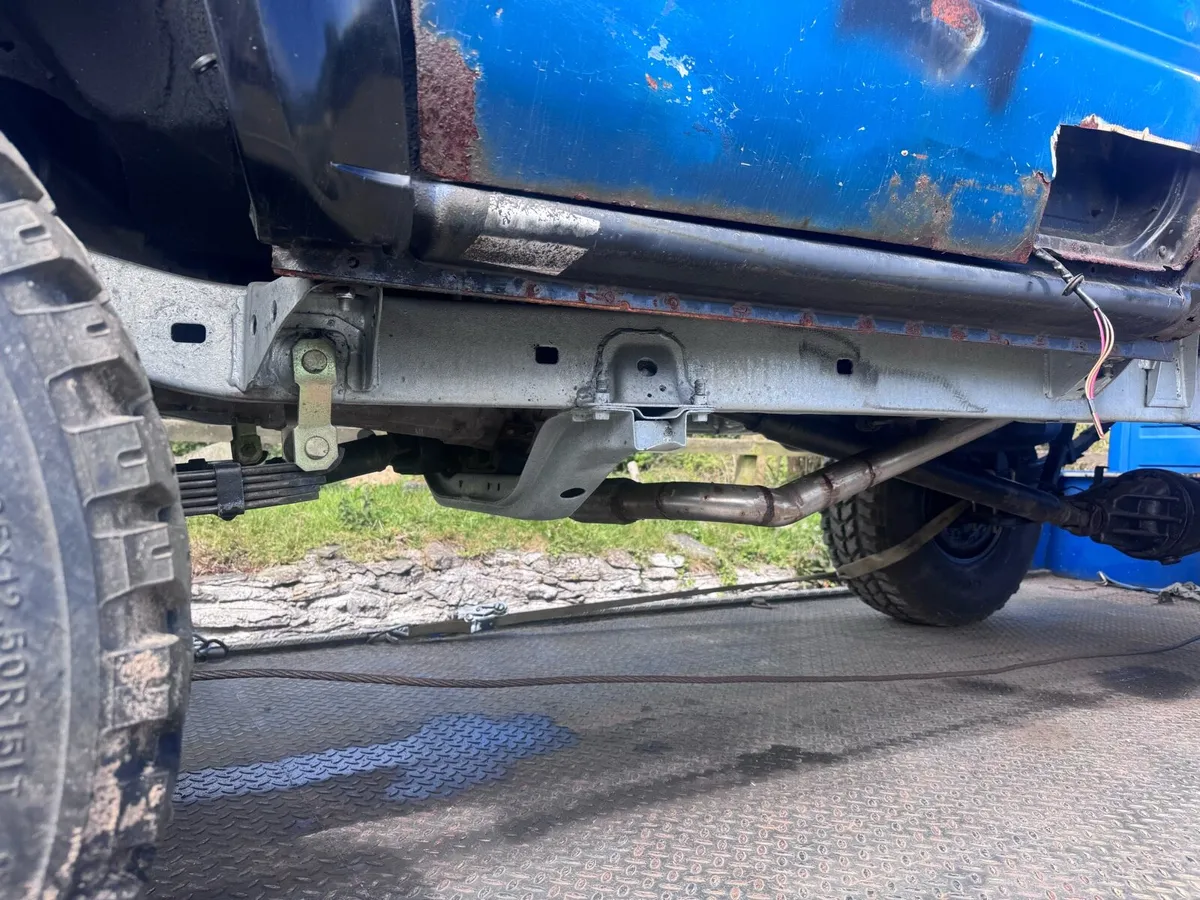 Toyota Hilux turbo diesel ln65 1984 - Image 2