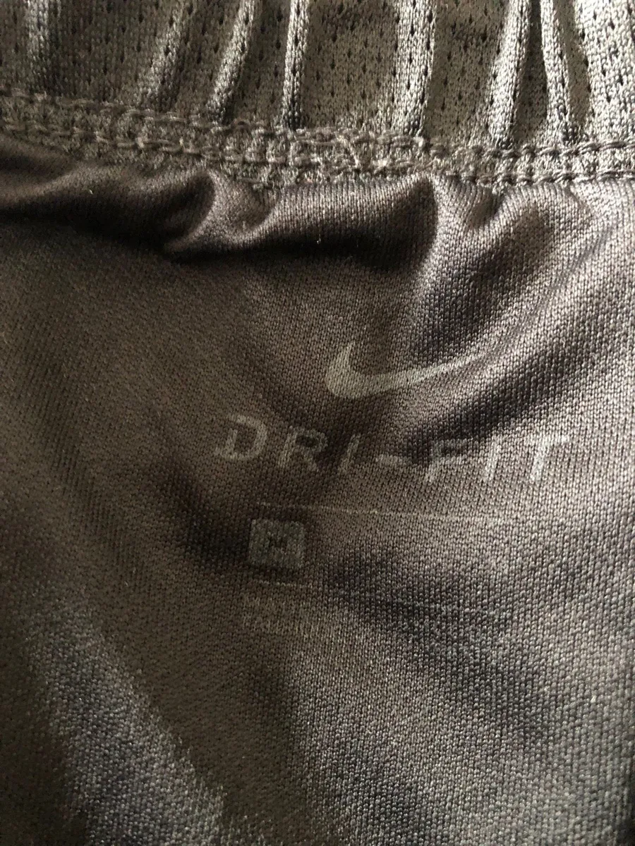 Mens Nike shirts size M €10 - Image 3