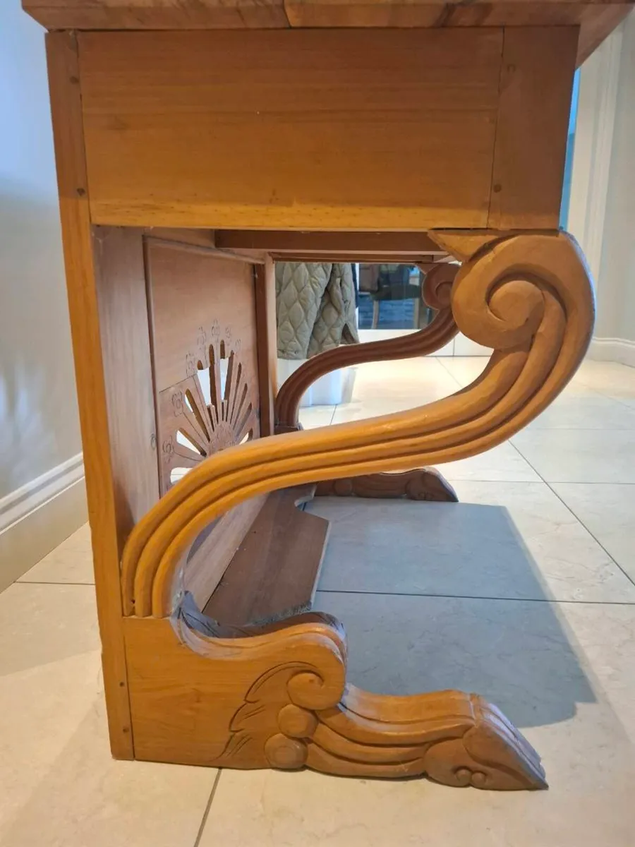 HALLWAY TABLE - Image 2
