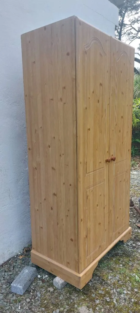 Wardrobes - Image 2