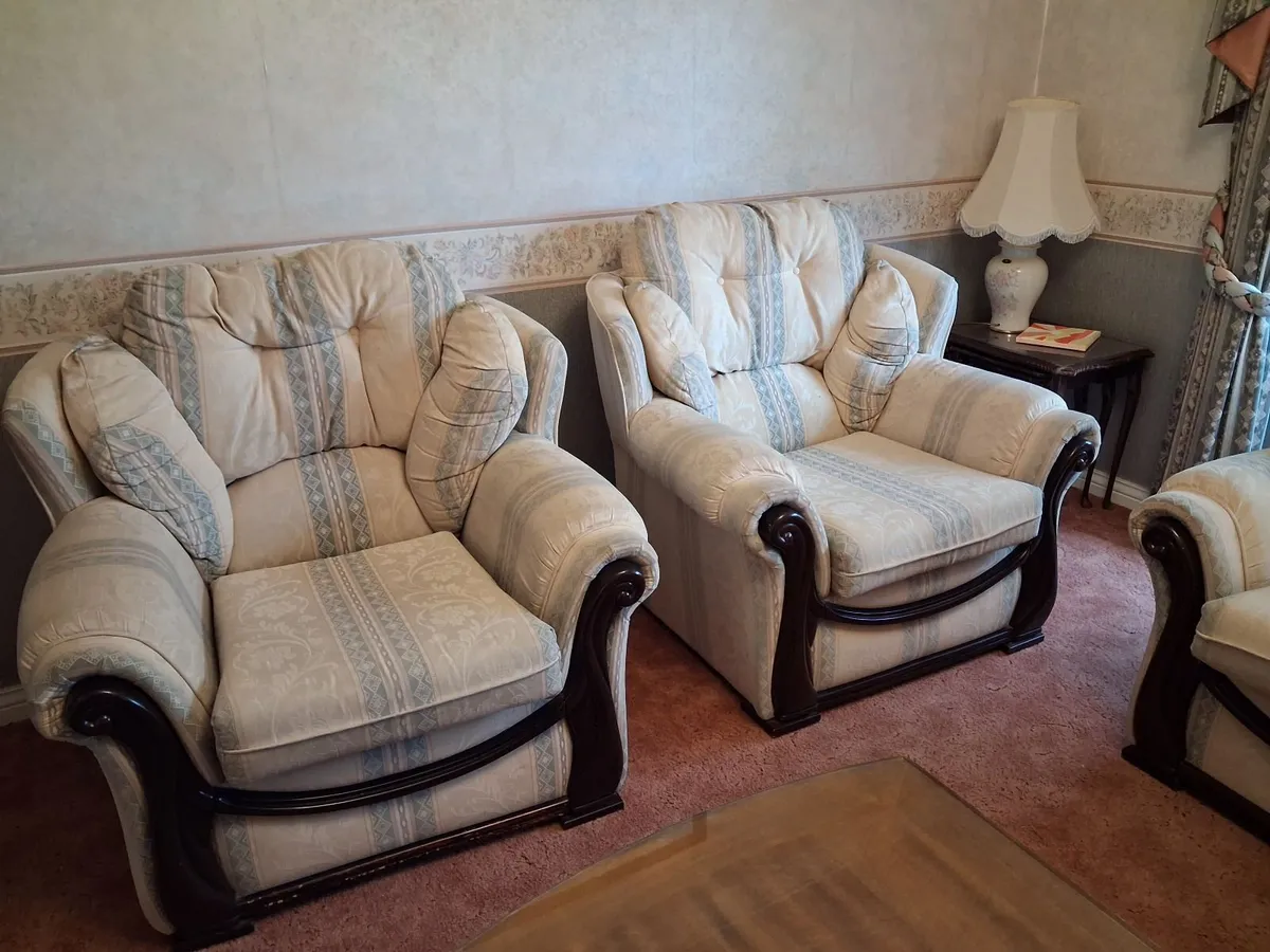 Household furniture - Image 2