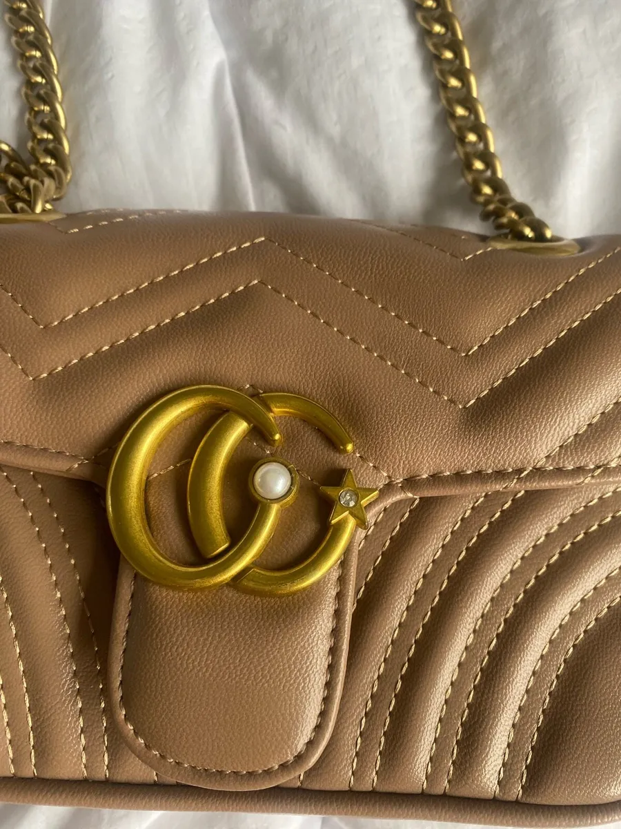 Tan and gold bag - Image 2
