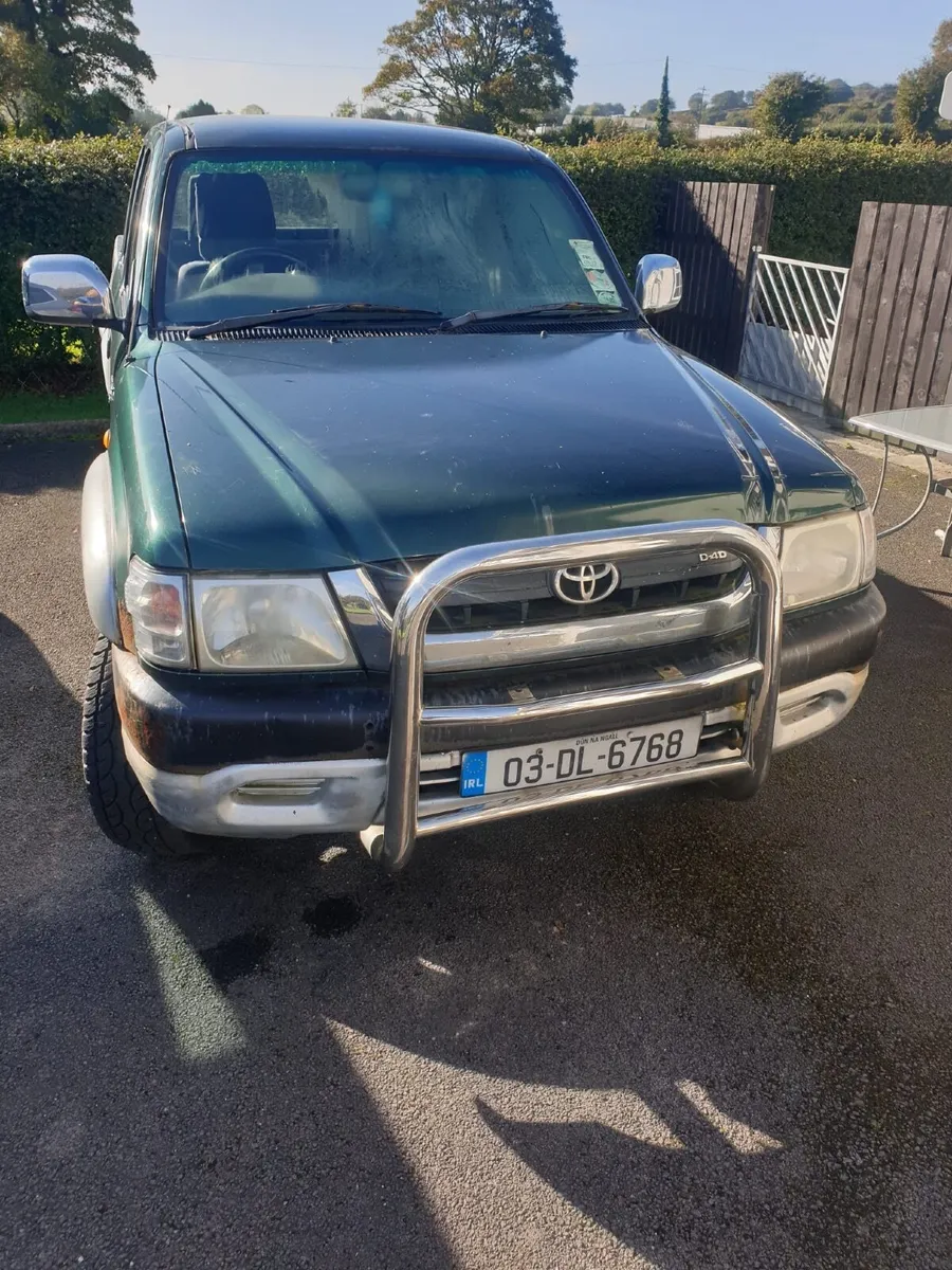 Toyota Hilux 2003 - Image 1