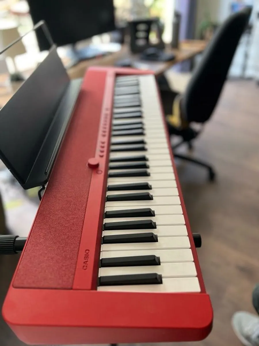 Red Casio CasioTone CT-S1RD - Image 1