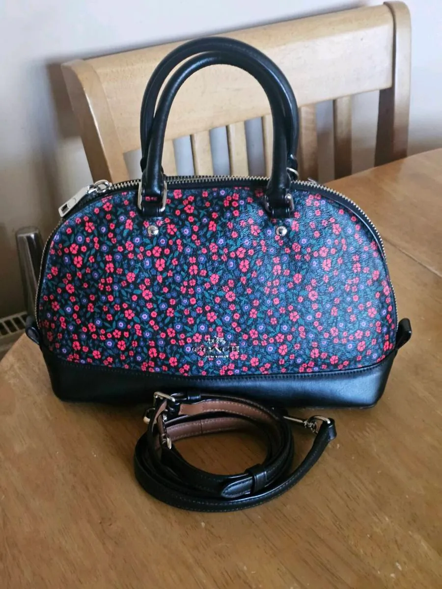 Coach "Sierra" Leather Small Hand/Shoulder Bag - Image 3