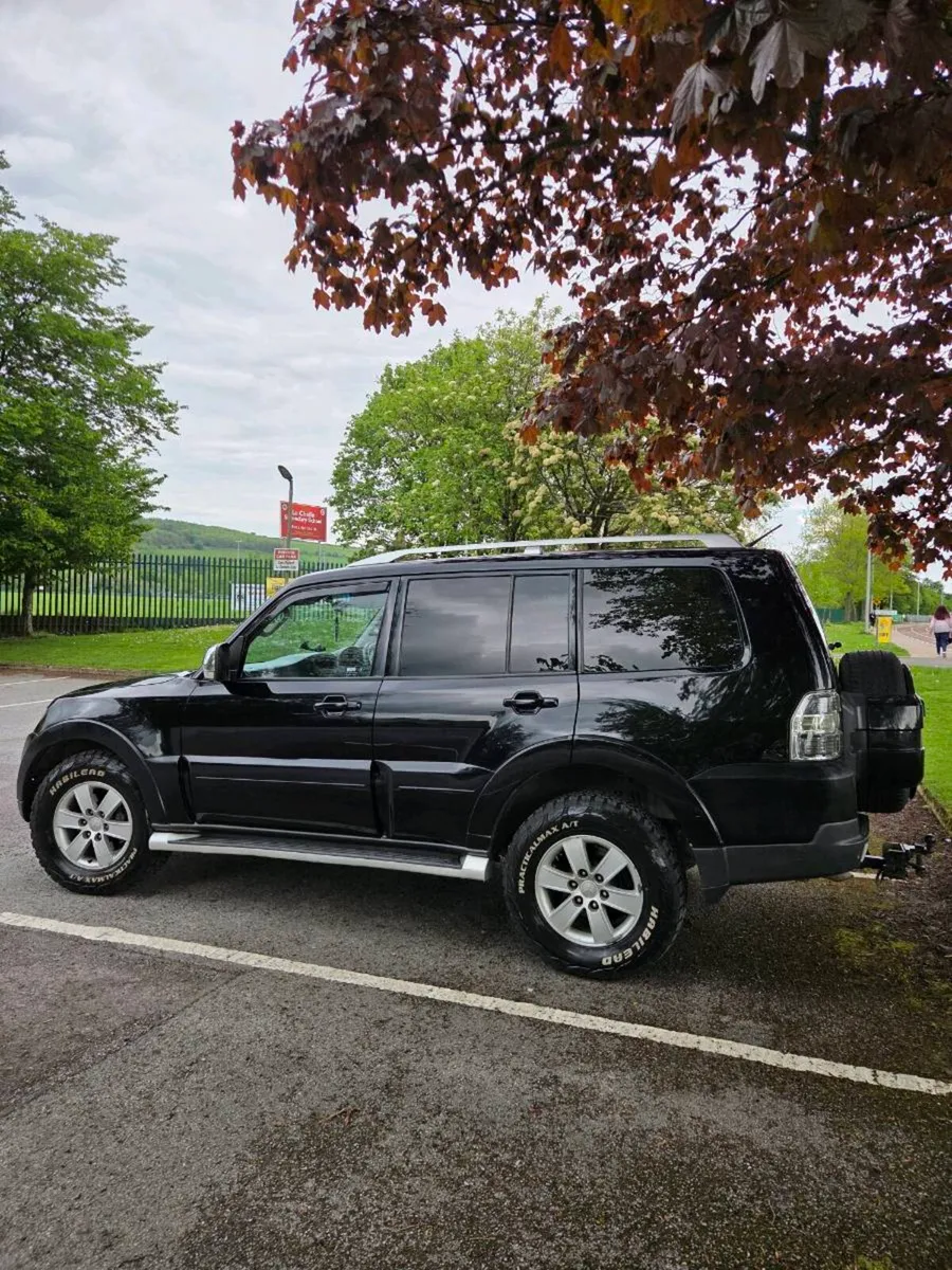 Mitsubishi Pajero spotless condition €6400 - Image 4