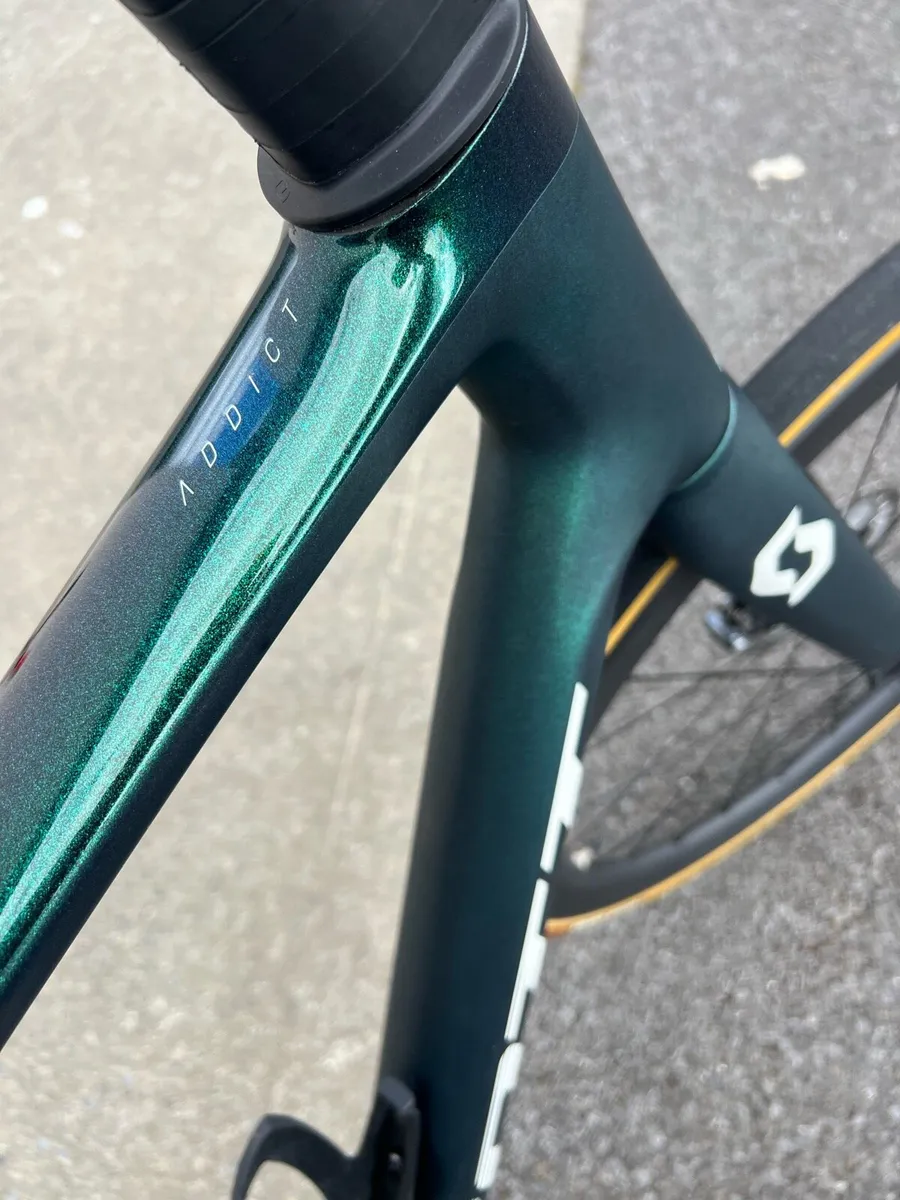 Scott carbon bike - Image 4