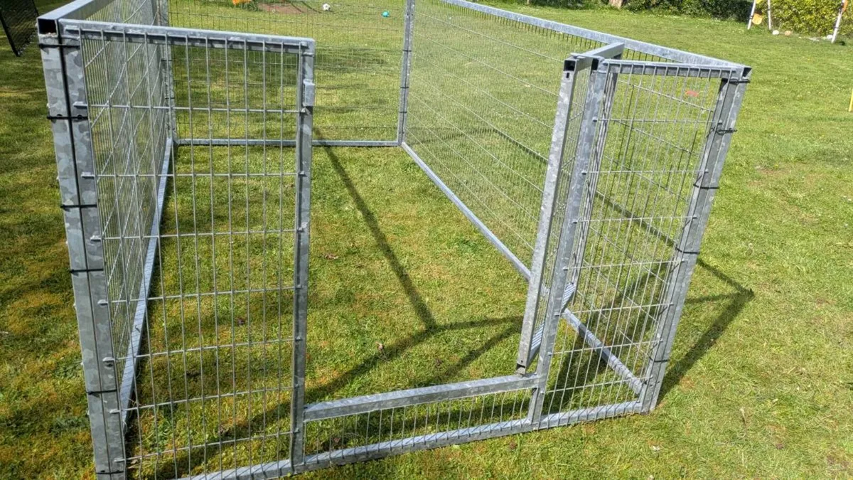 Dog run - Image 3
