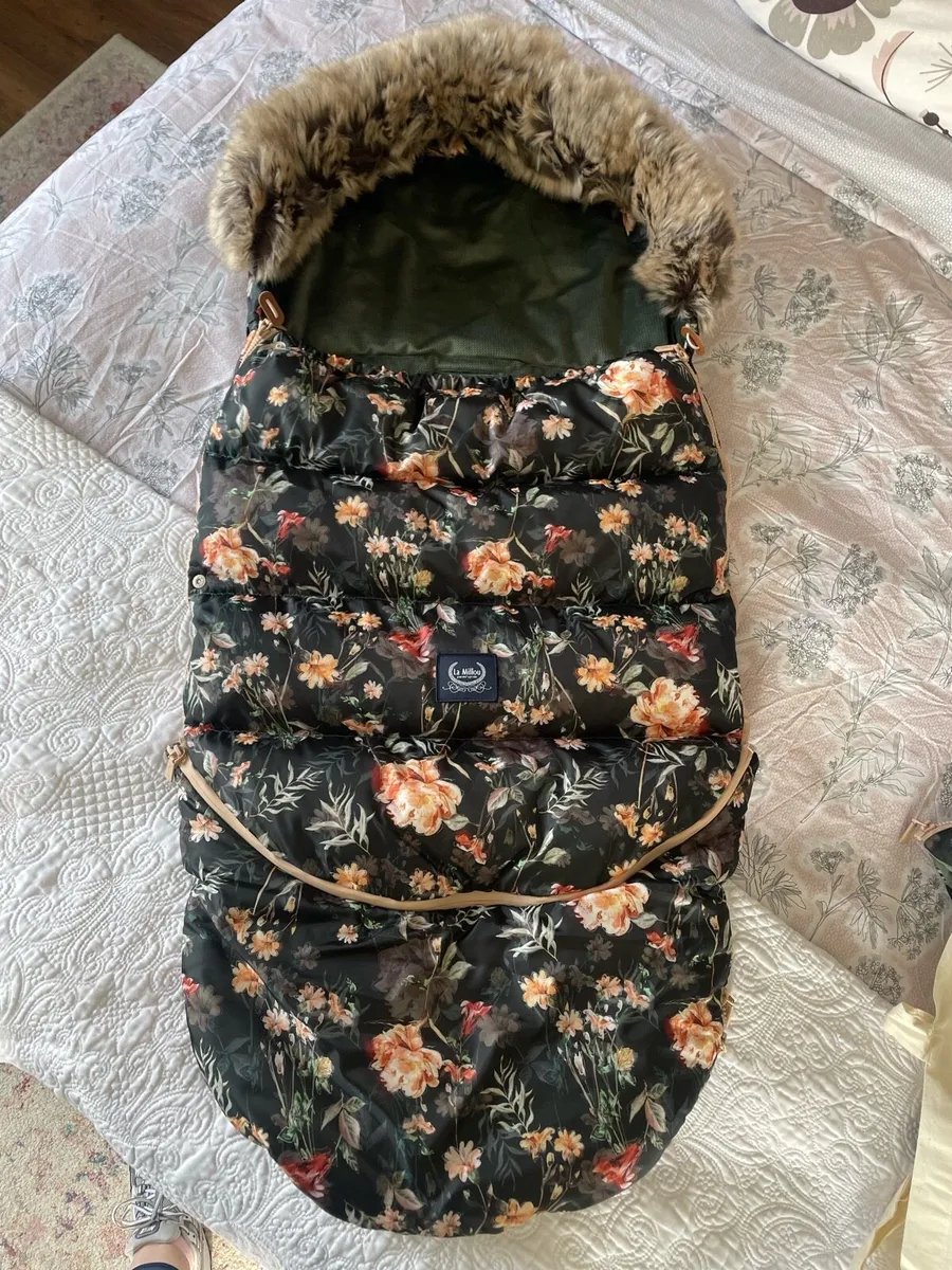 La Millou buggy footmuff and matching handmuff - Image 1