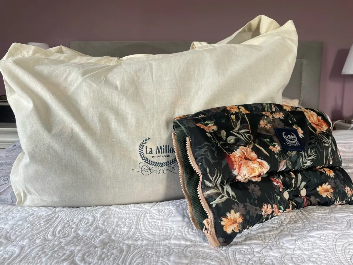 La Millou buggy footmuff and matching handmuff - Image 2