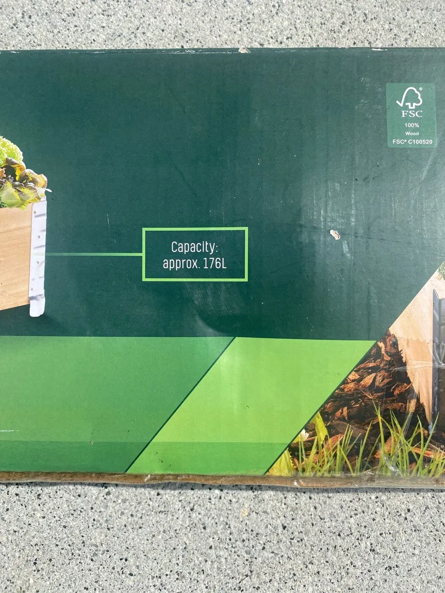 Raised planter/ veg/ pot - Image 3