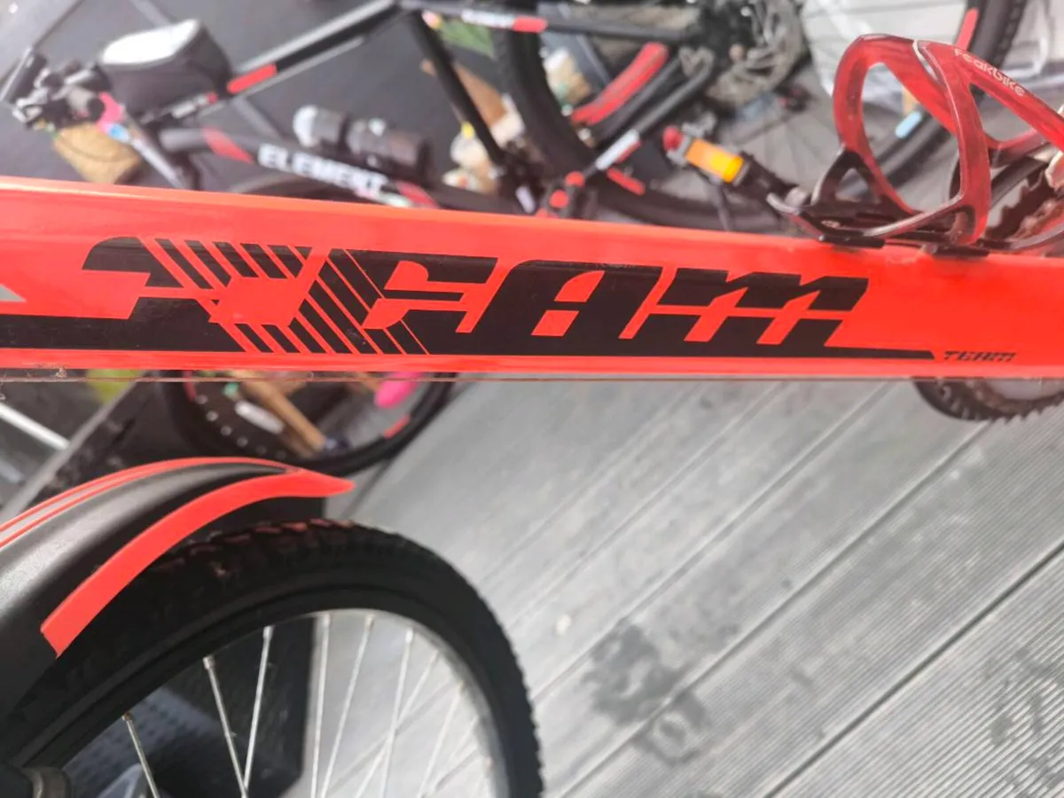 2 Mountain Bikes - Image 3