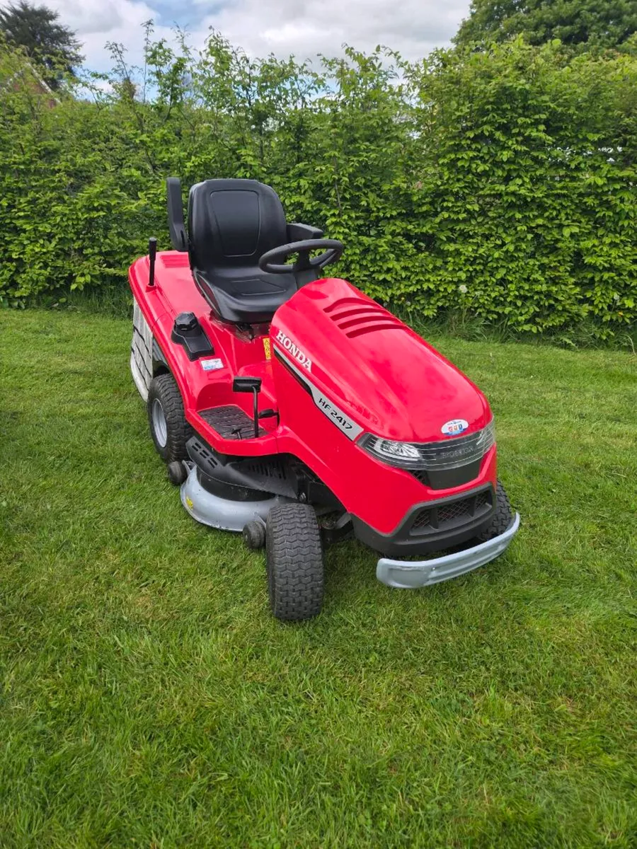 Ride on mower - Image 1