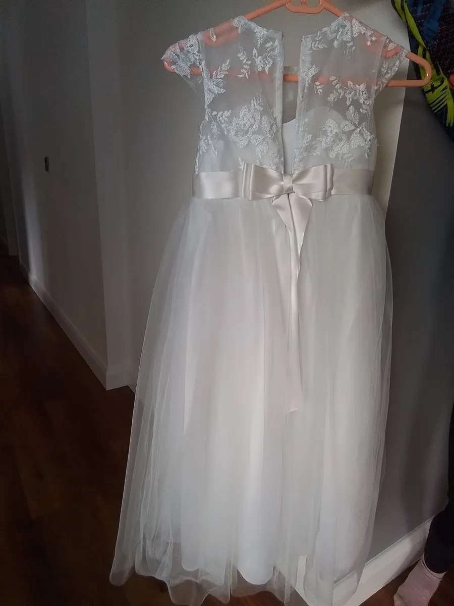 Communion wear/flowergirl - Image 2
