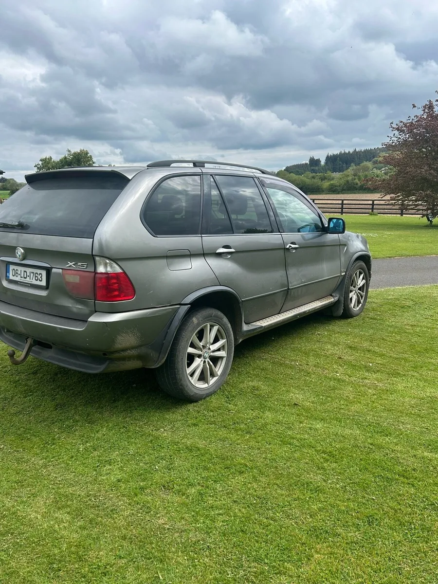 BMW X5 - Image 2